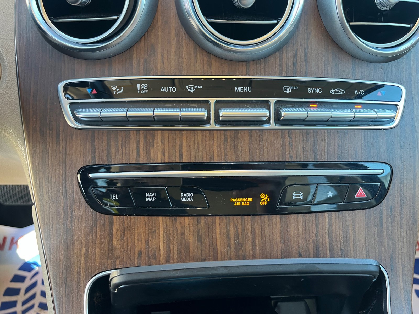 Used 2022 Mercedes-Benz GLC 300 4MATIC image 30