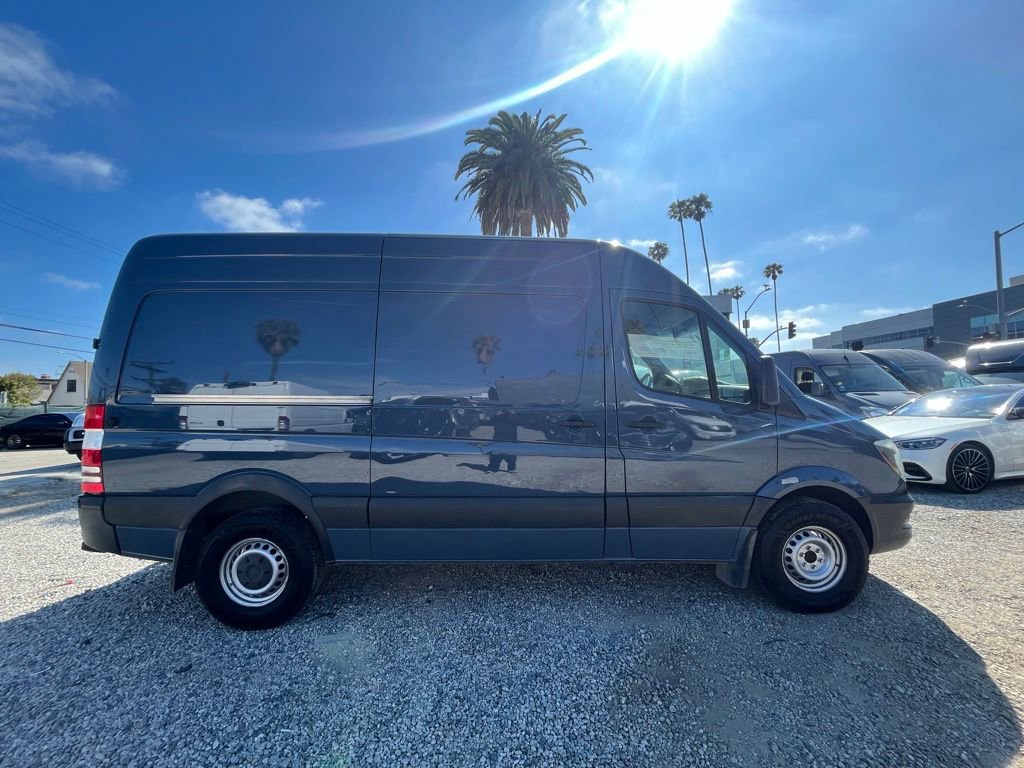Used 2018 Mercedes-Benz Sprinter 2500 image 4