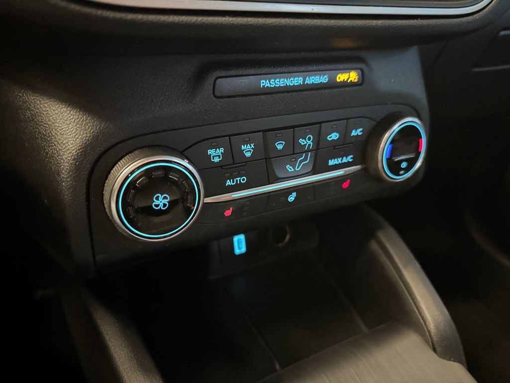 Used 2020 Ford Escape SEL FWD image 15