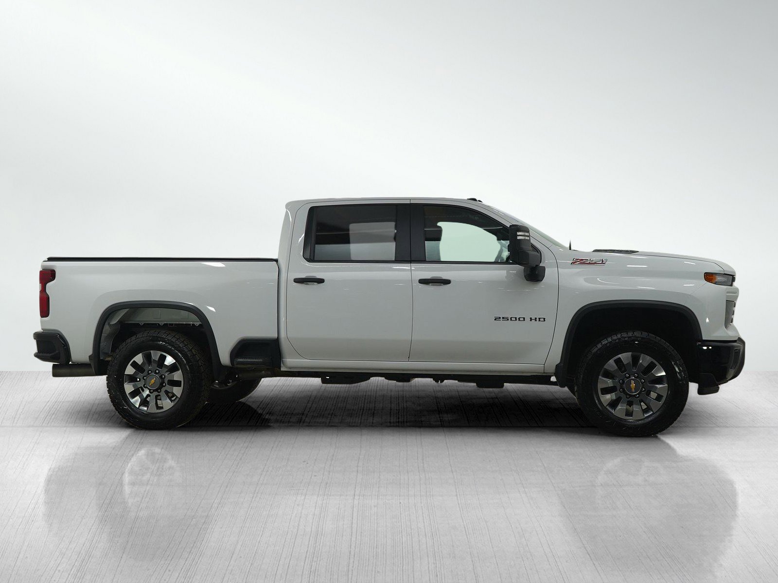 Used 2024 Chevrolet Silverado 2500 Custom w/ Custom Value Package image 7