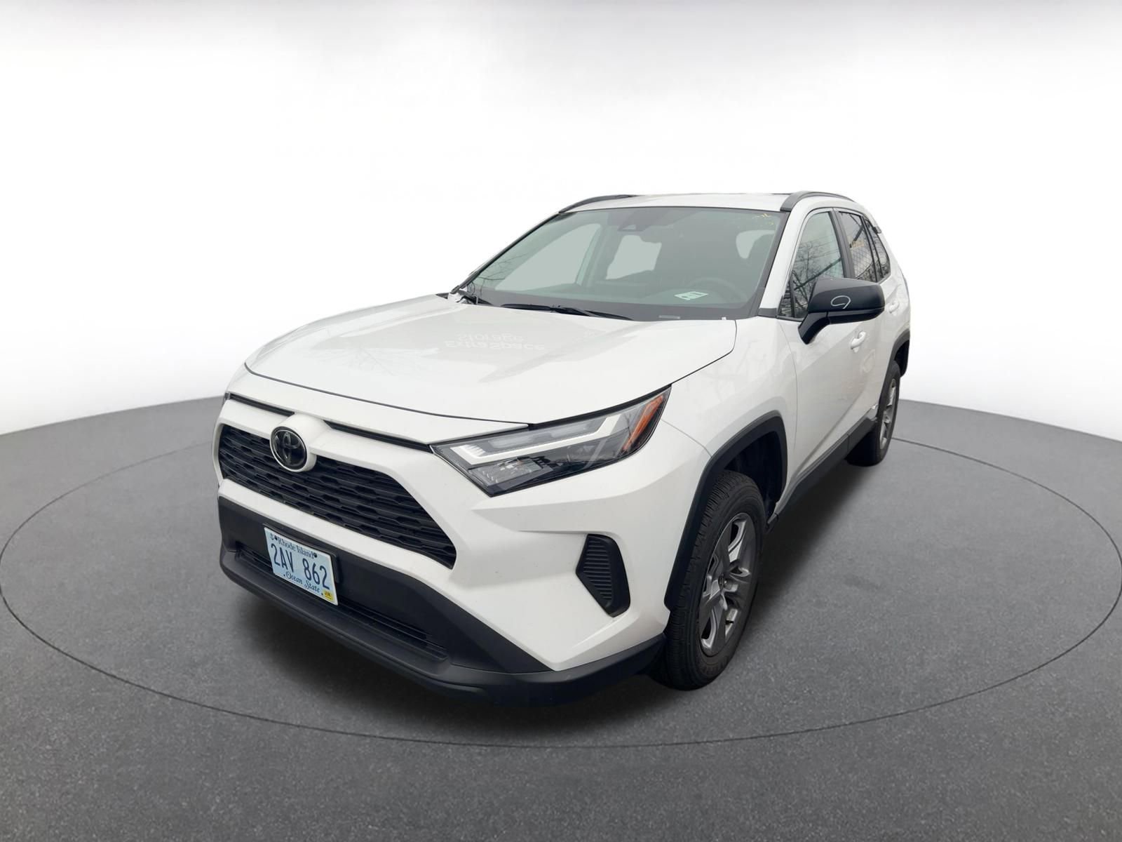 Used 2025 Toyota RAV4 LE image 4