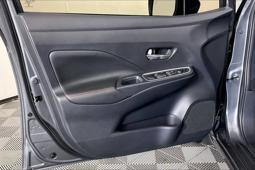 Used 2025 Nissan Versa SR w/ Trunk Package FWD image 21
