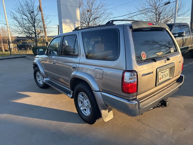 Used 2001 Toyota 4Runner SR5 image 2