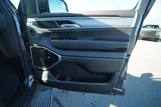 New 2026 Jeep Grand Wagoneer Limited image 18