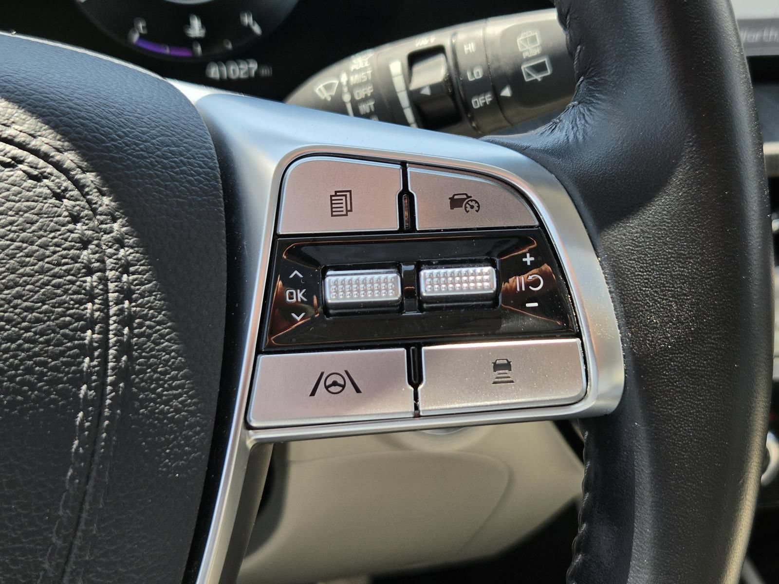 Used 2023 Kia Telluride SX FWD image 32