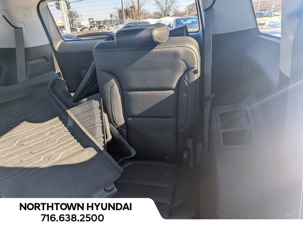 Used 2019 GMC Acadia SLT w/ Black Edition image 37