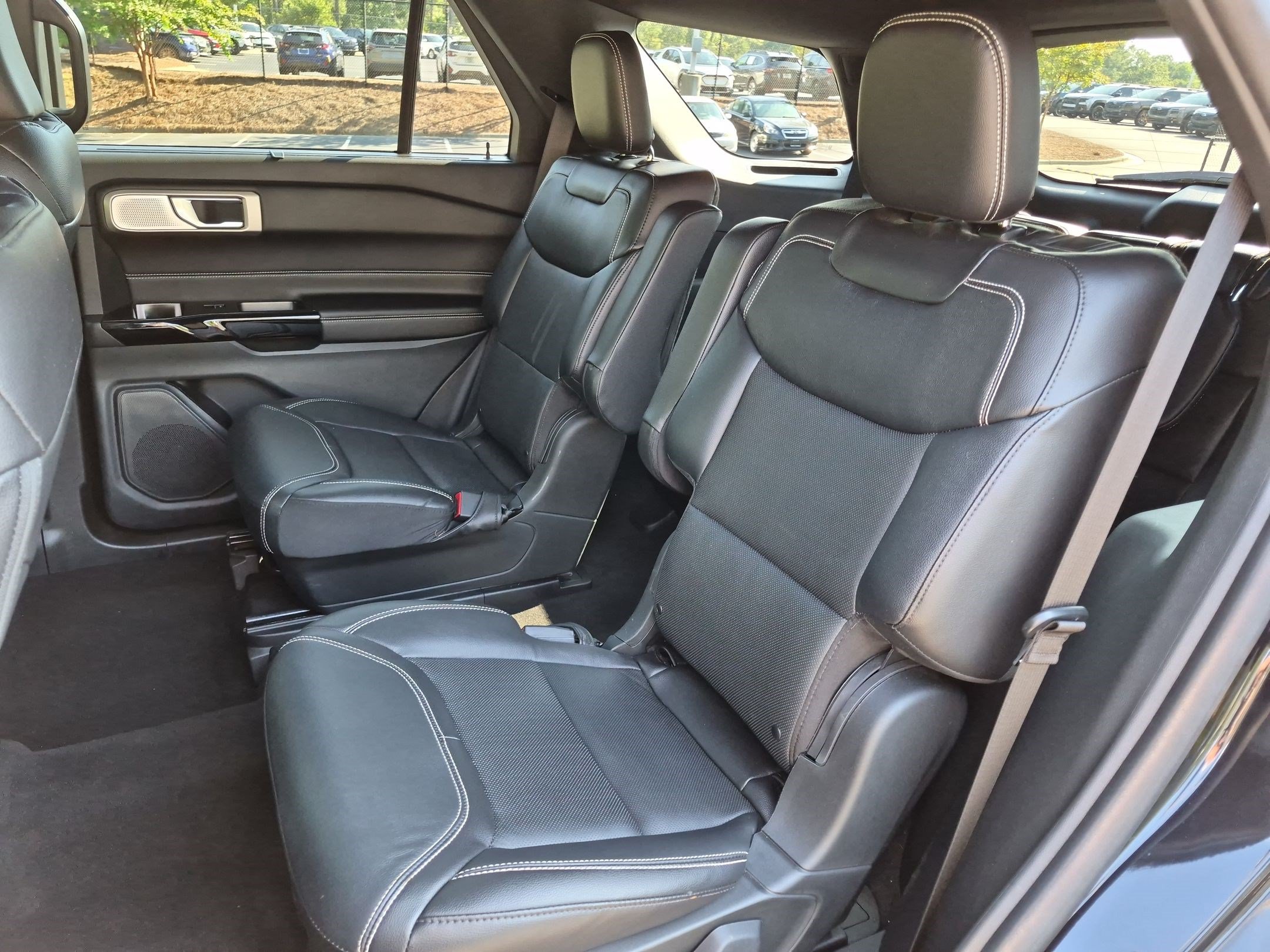Used 2023 Ford Explorer ST w/ Equipment Group 401A AWD/4WD image 30