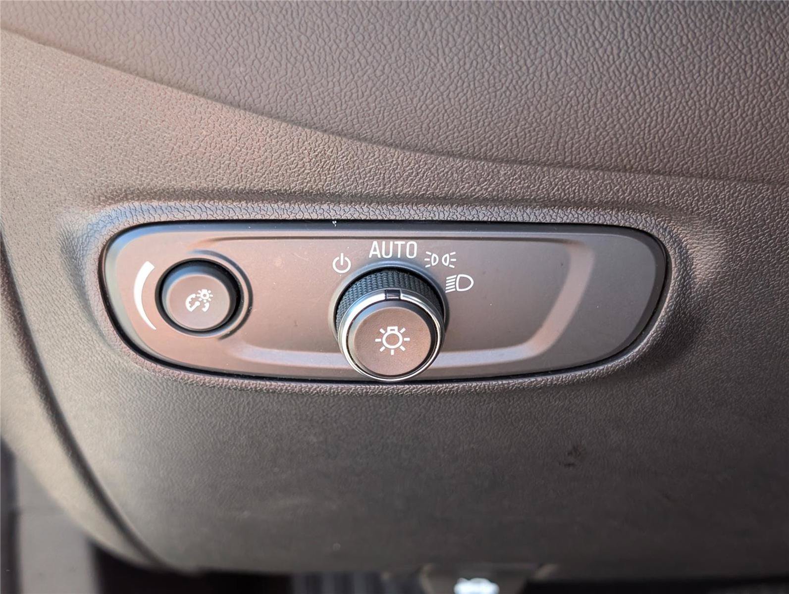 Used 2024 Chevrolet Equinox LT AWD/4WD image 22