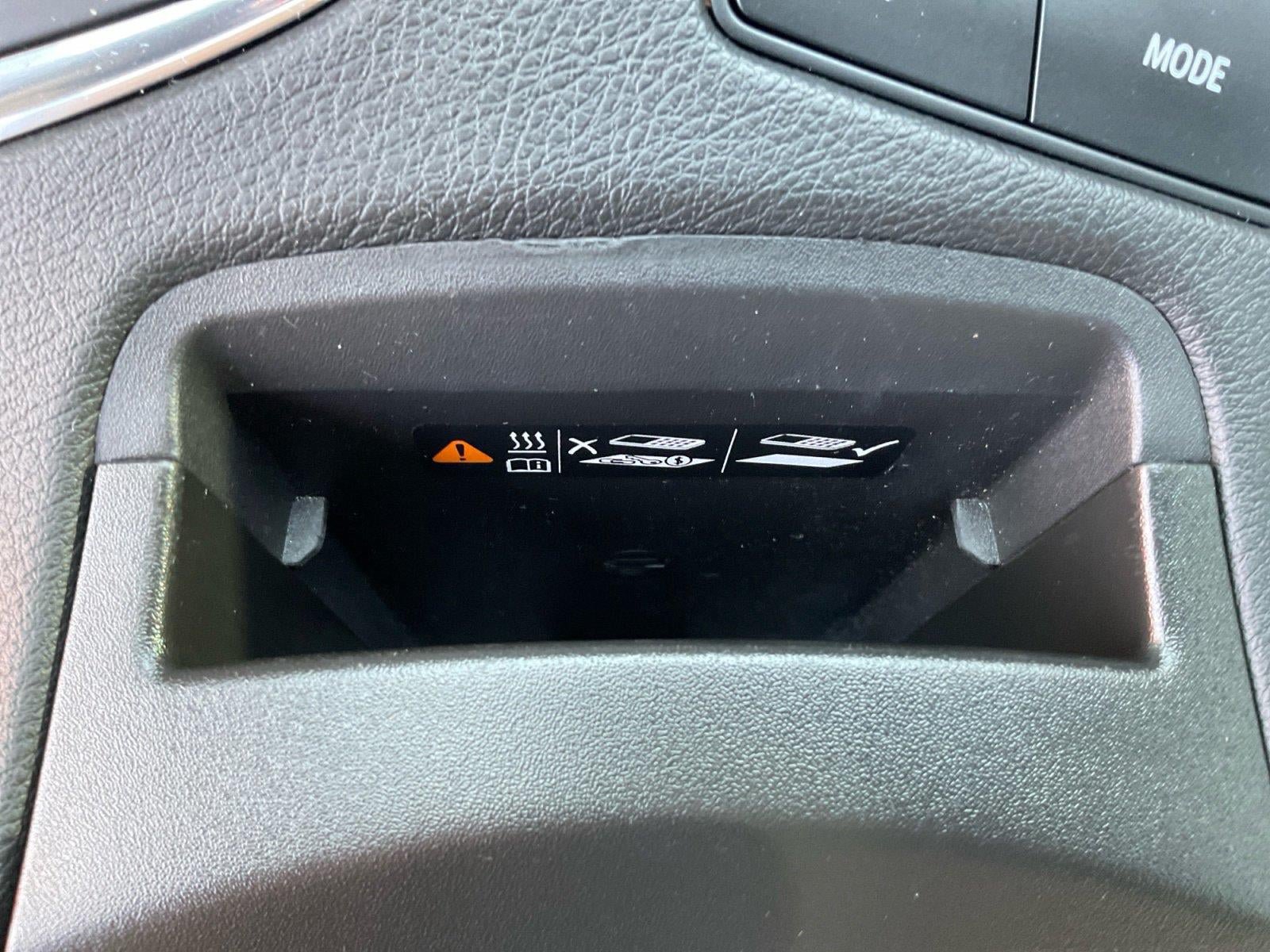 Certified 2023 Cadillac XT5 Sportv w/ Platinum Package AWD/4WD image 16
