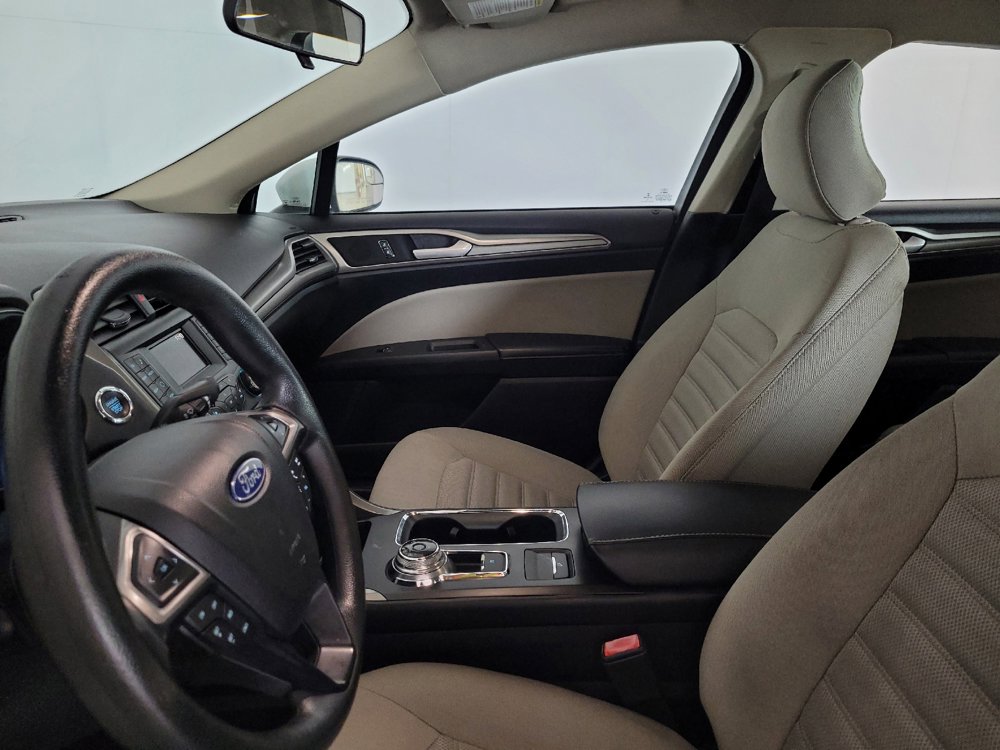 Used 2018 Ford Fusion S FWD image 17