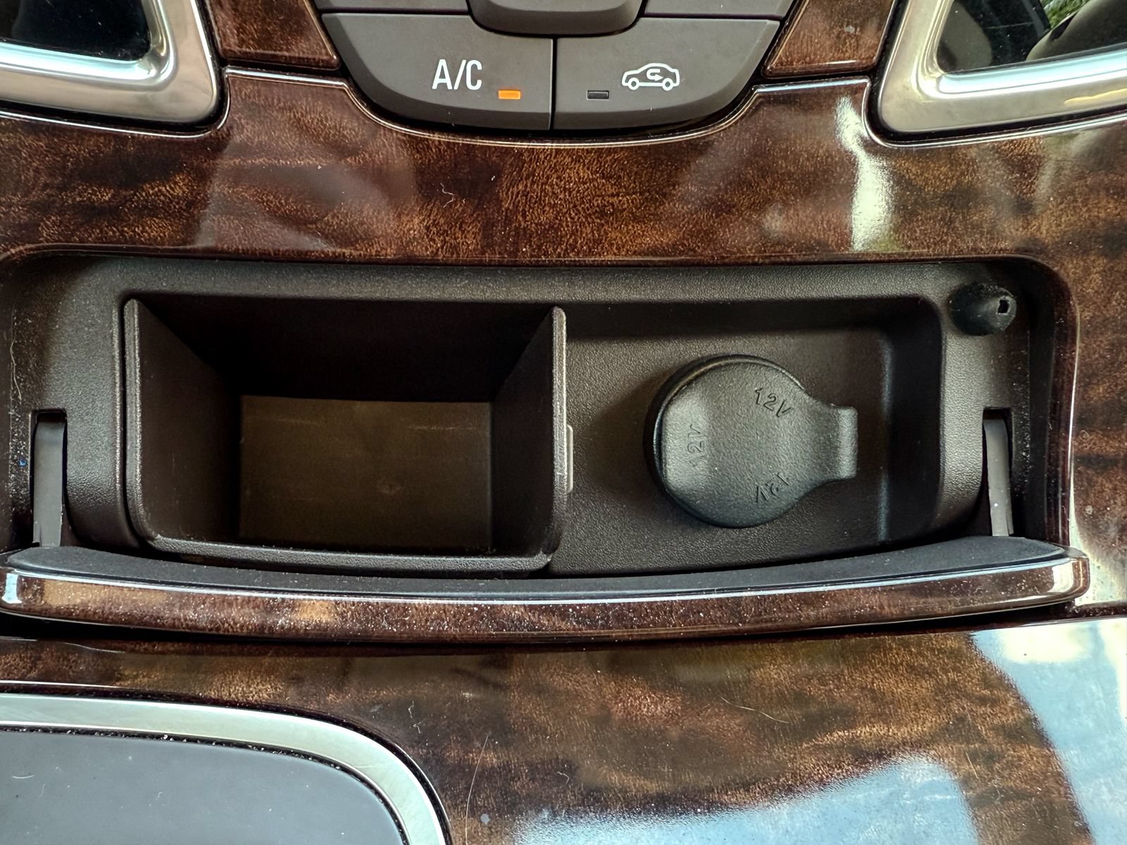 Used 2014 Buick LaCrosse Leather FWD image 33