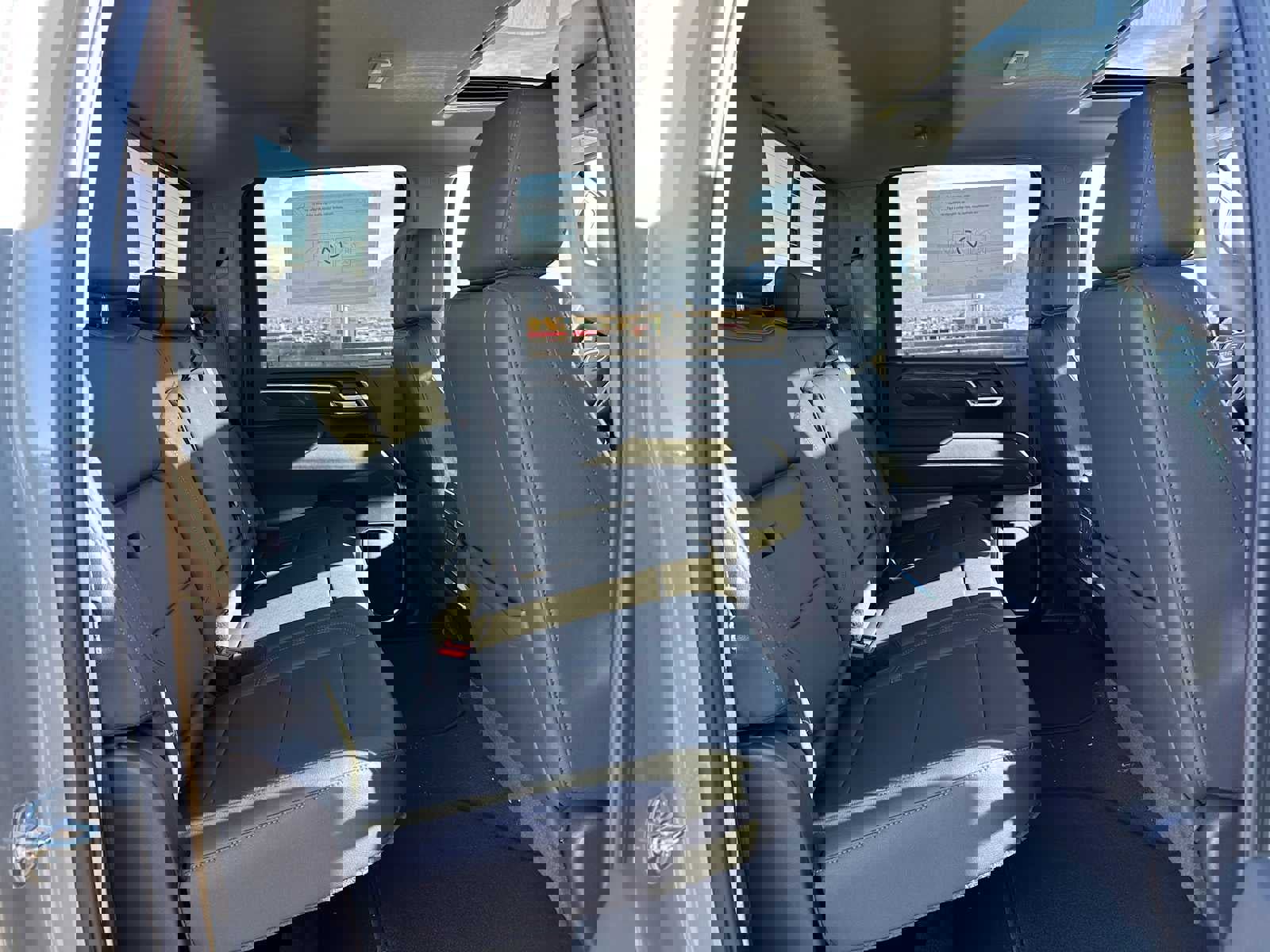 New 2026 GMC Sierra 2500 SLT w/ SLT Convenience Package image 12