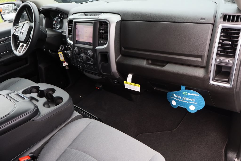 Used 2022 RAM 1500 Classic SLT w/ Electronics Group AWD/4WD image 26
