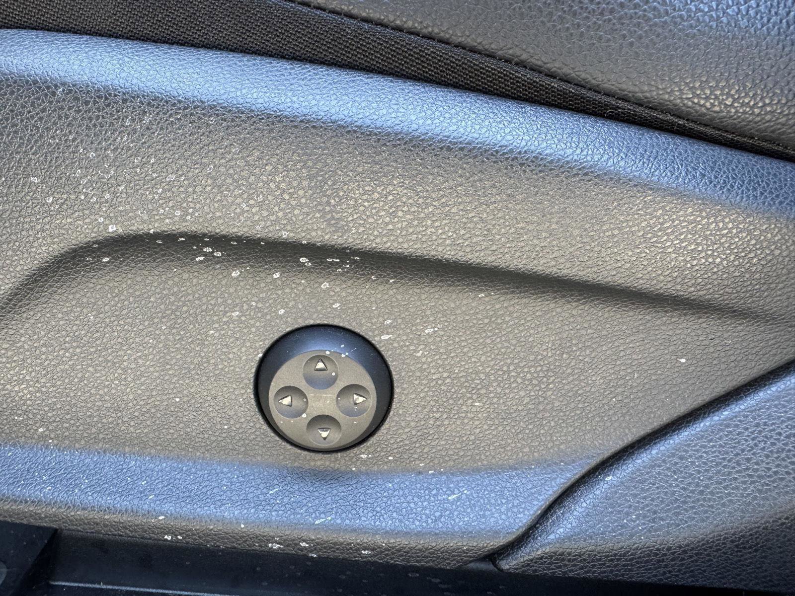 Used 2018 Mercedes-Benz GLC 300 image 8