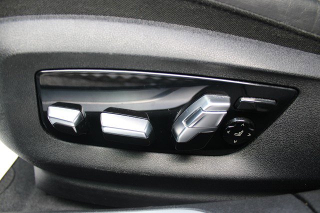 Used 2019 BMW 750i M SPORT DRIVER ASSIST+ w/ M Sport Package image 61