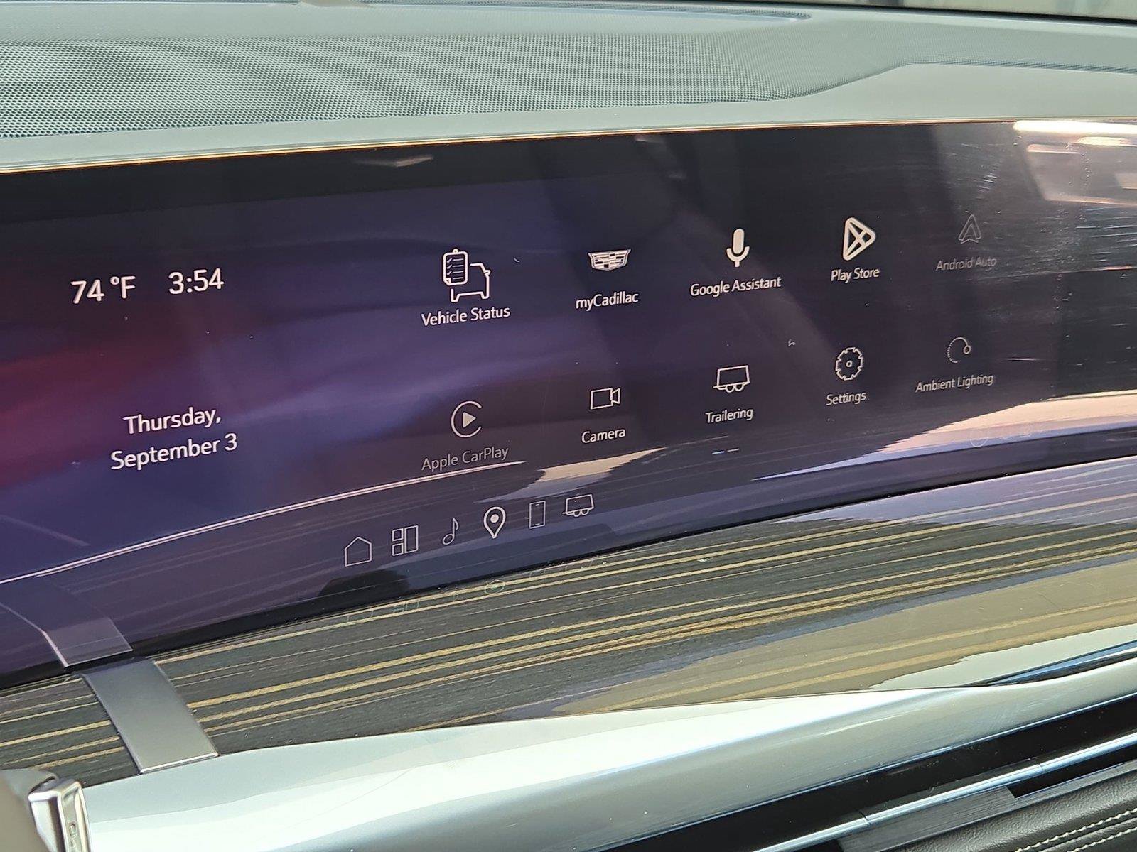 Certified 2025 Cadillac Escalade Luxury RWD image 17