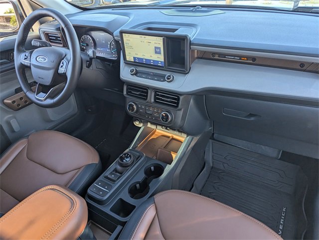 Used 2023 Ford Maverick Lariat w/ Lariat Luxury Package image 12