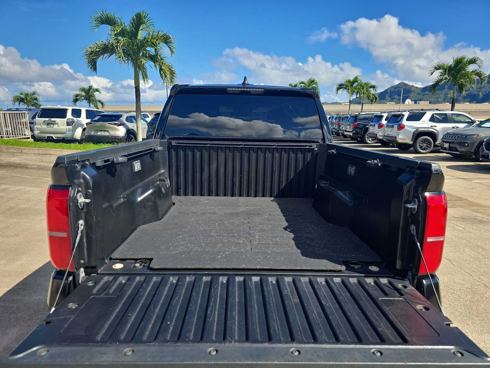 Used 2024 Toyota Tacoma TRD Off-Road AWD/4WD image 20