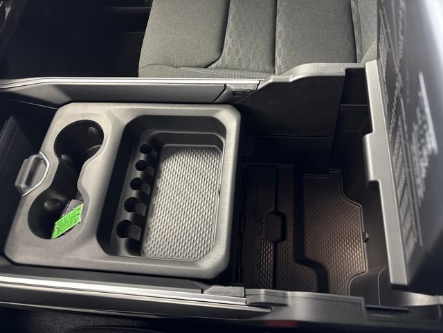 New 2026 RAM 1500 Express AWD/4WD image 39