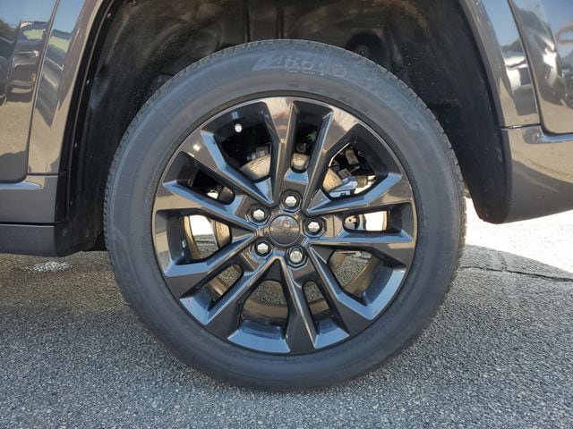 New 2026 Jeep Grand Cherokee Limited AWD/4WD image 11