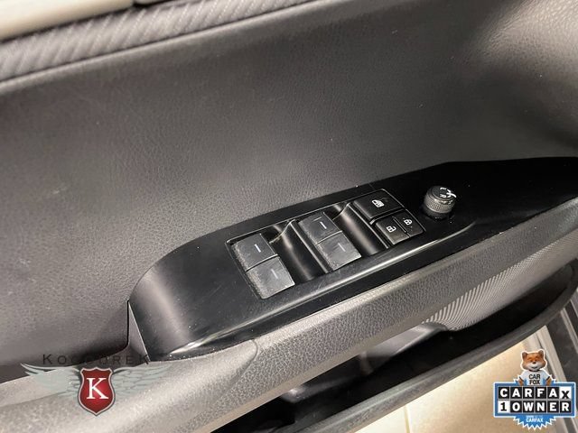 Used 2025 Toyota Camry SE w/ Convenience Package FWD image 21