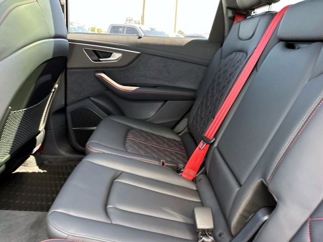New 2026 Audi SQ7 Prestige image 14