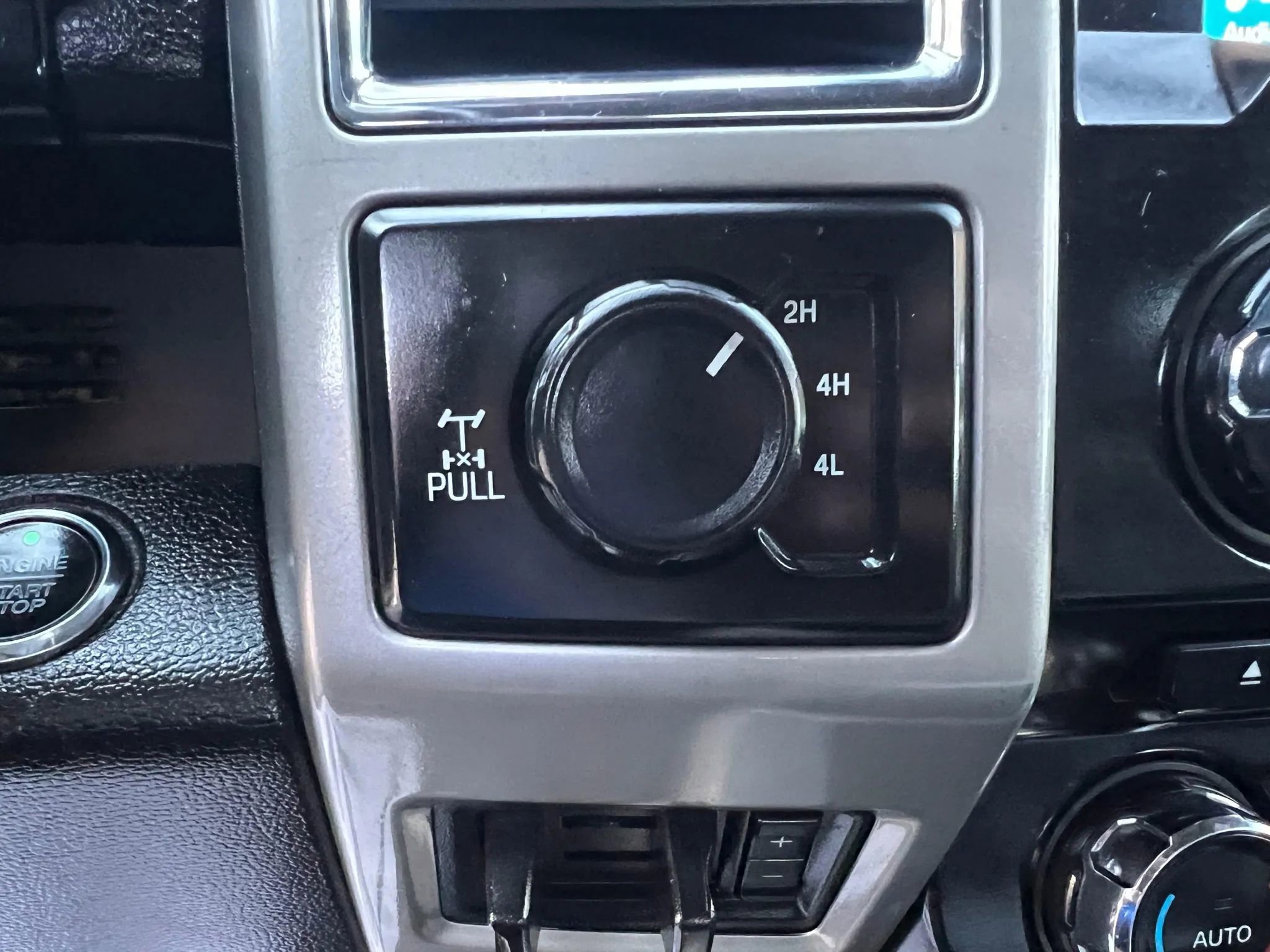 Used 2018 Ford F250 Lariat w/ Lariat Ultimate Package image 33