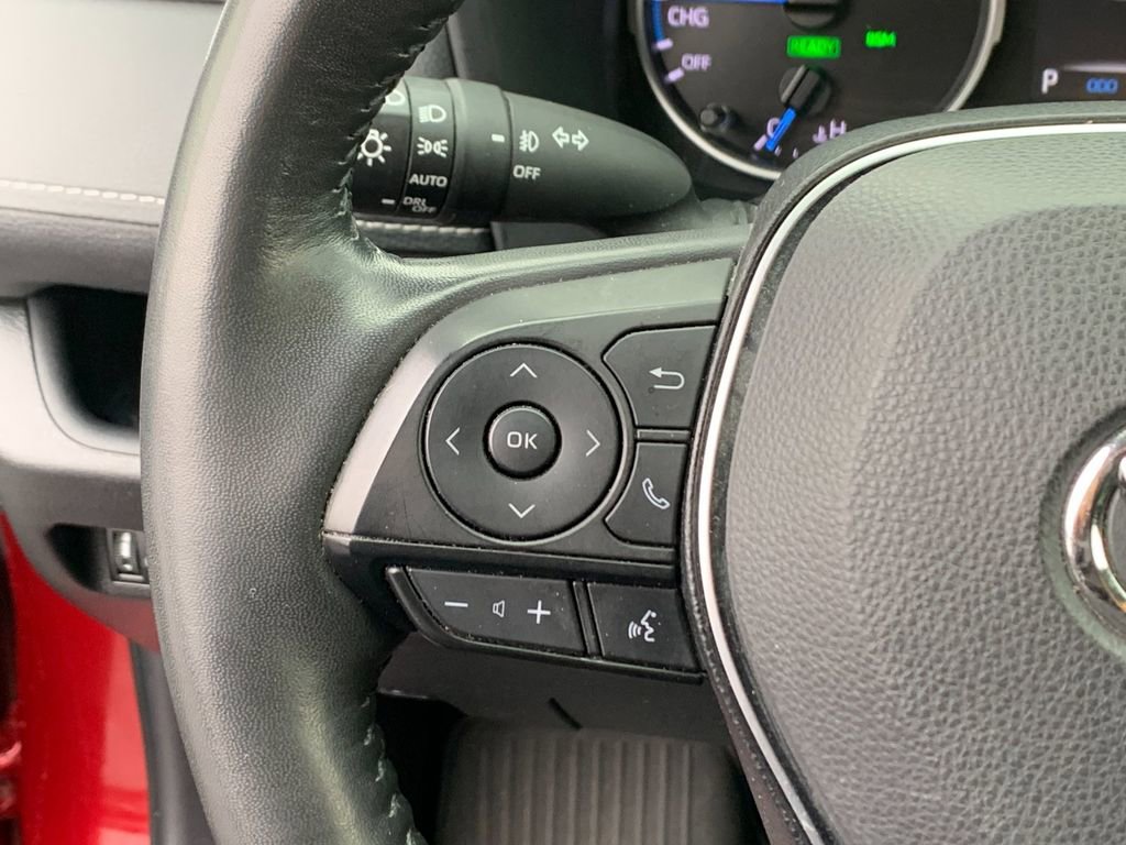 Used 2021 Toyota RAV4 XLE Premium image 26