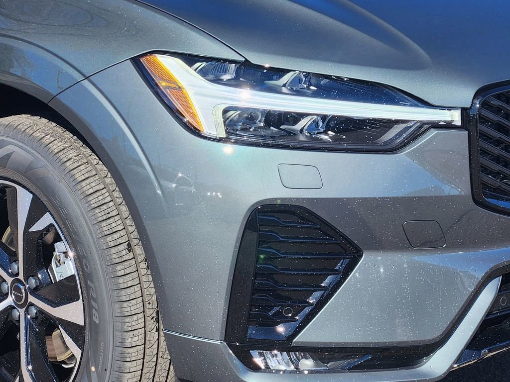 New 2026 Volvo XC60 B5 Core w/ Climate Package image 27