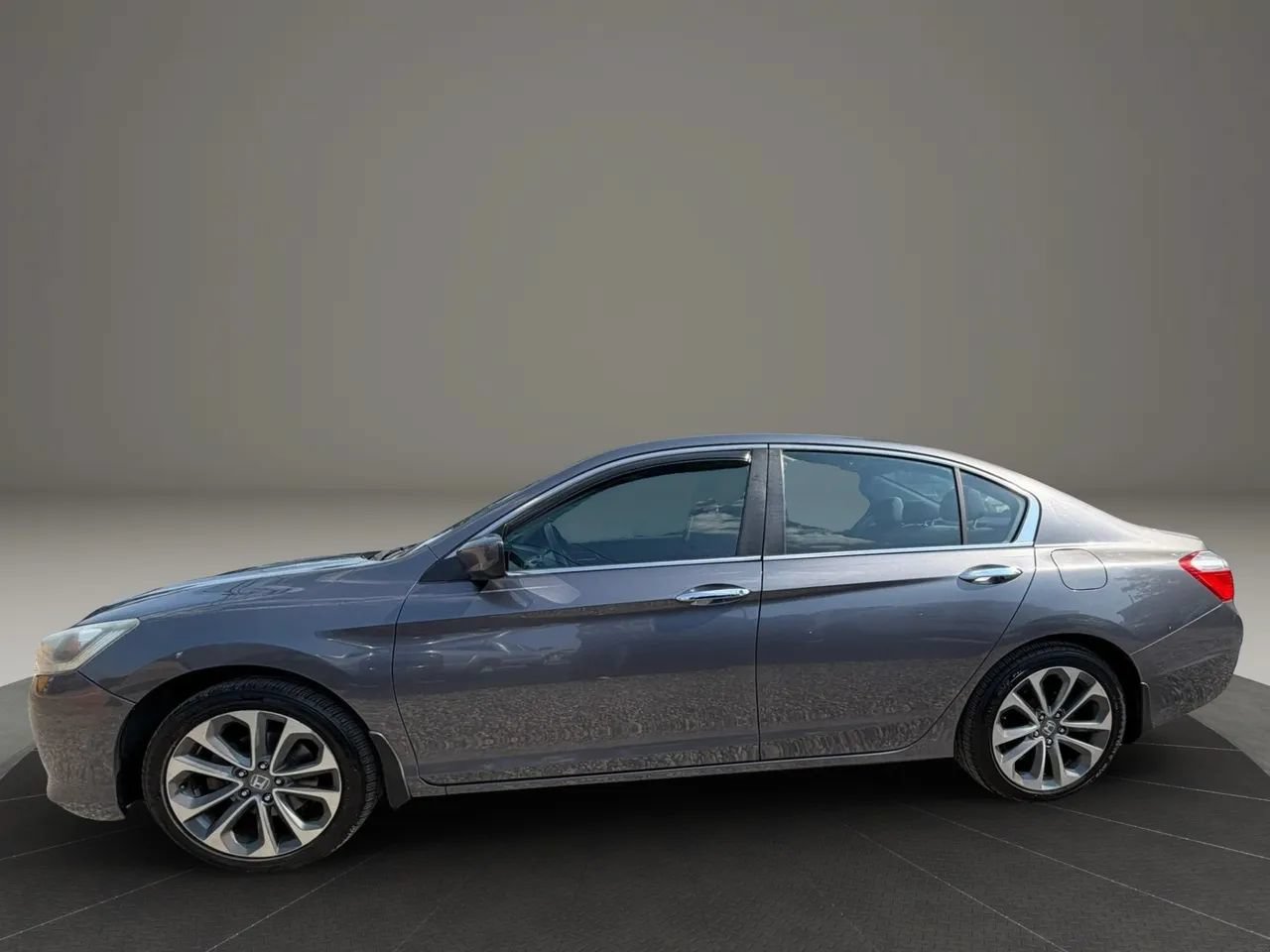 Used 2013 Honda Accord Sport image 9