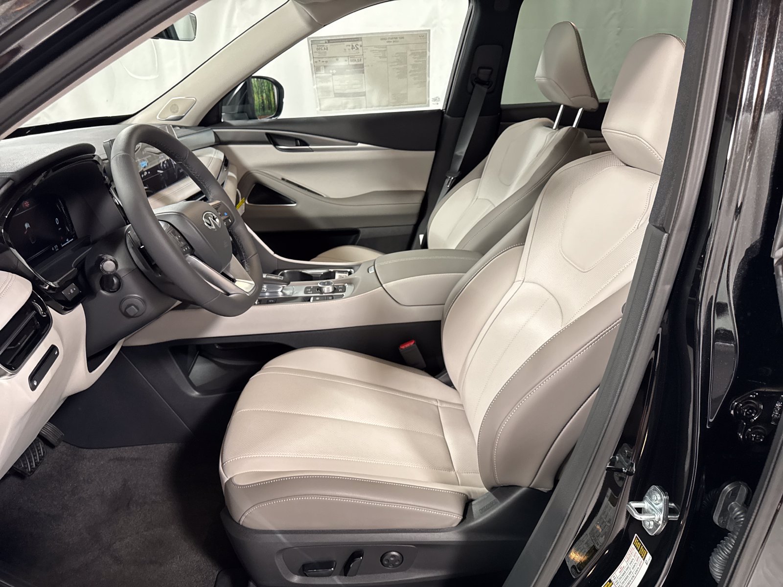 New 2027 INFINITI QX60 Luxe w/ Cargo Package AWD/4WD image 3