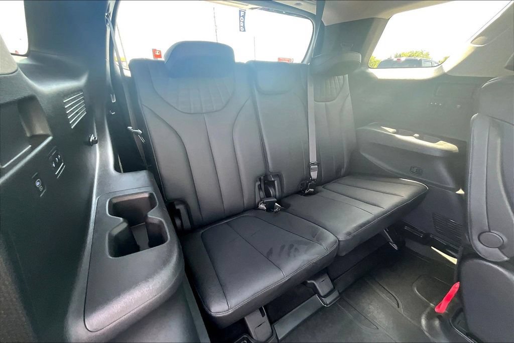 Used 2024 Hyundai Palisade Limited FWD image 30