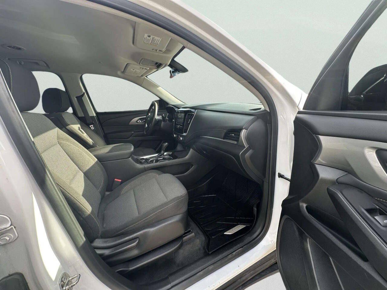 Used 2019 Chevrolet Traverse LS AWD/4WD image 20