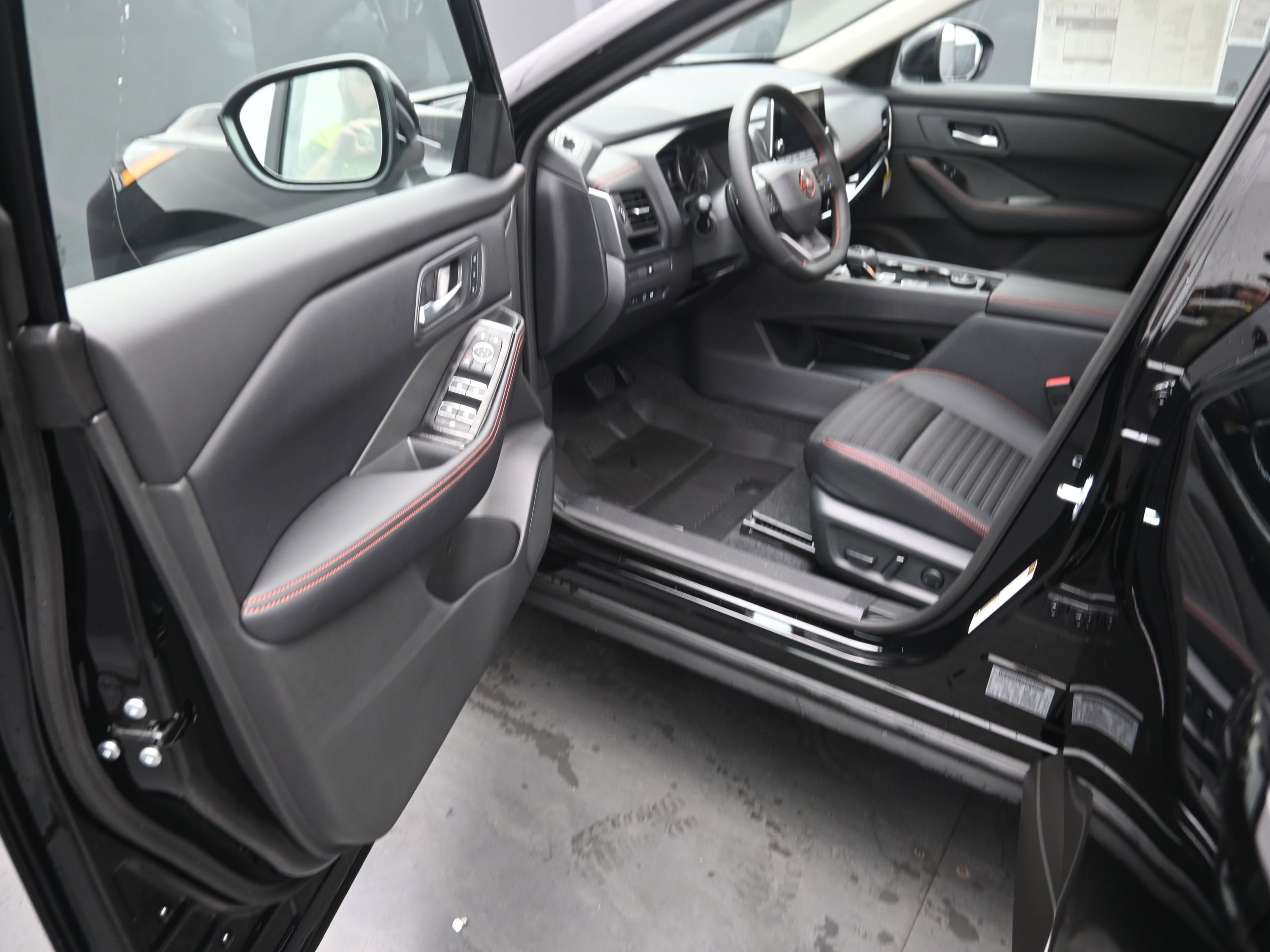 New 2026 Nissan Rogue SV w/ Rock Creek Premium Package AWD/4WD image 12