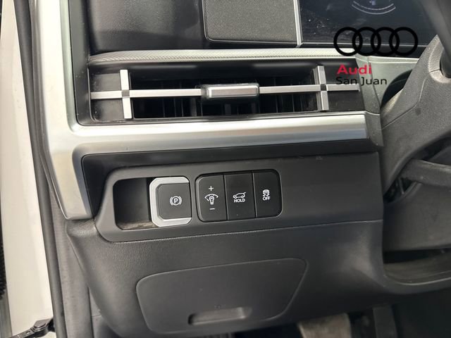 Used 2025 Hyundai Santa Fe SE image 24