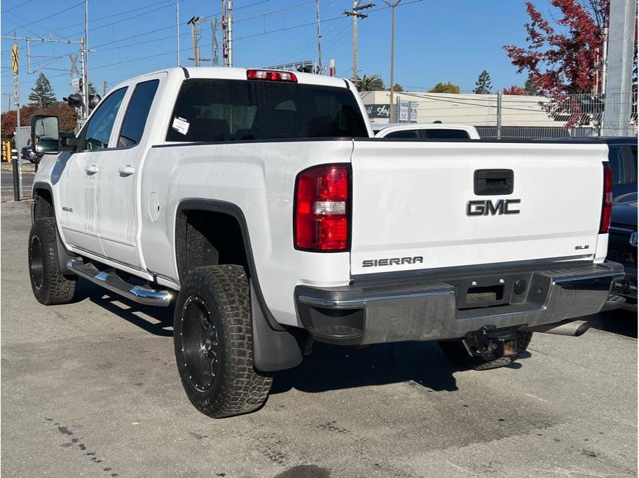 Used 2018 GMC Sierra 2500 SLE w/ HD SLE Preferred Plus Package image 6