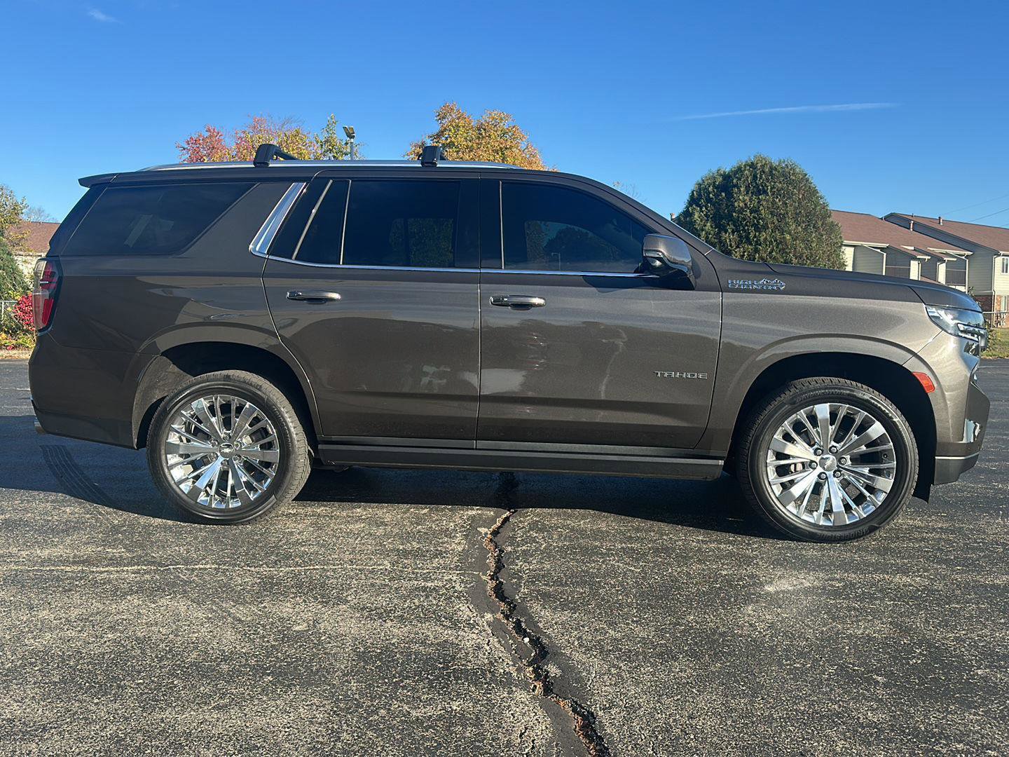 Used 2021 Chevrolet Tahoe High Country w/ Premium Package image 20