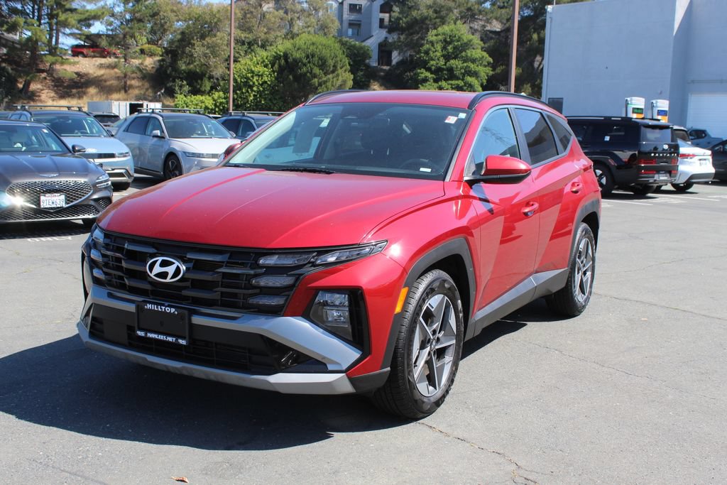 Used 2025 Hyundai Tucson SEL FWD image 3