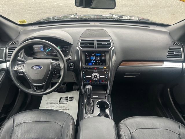 Used 2018 Ford Explorer Limited AWD/4WD image 13