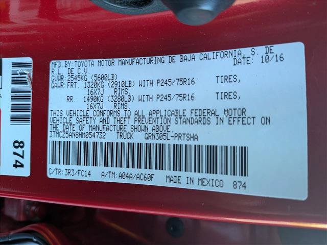 Used 2017 Toyota Tacoma SR5 AWD/4WD image 24