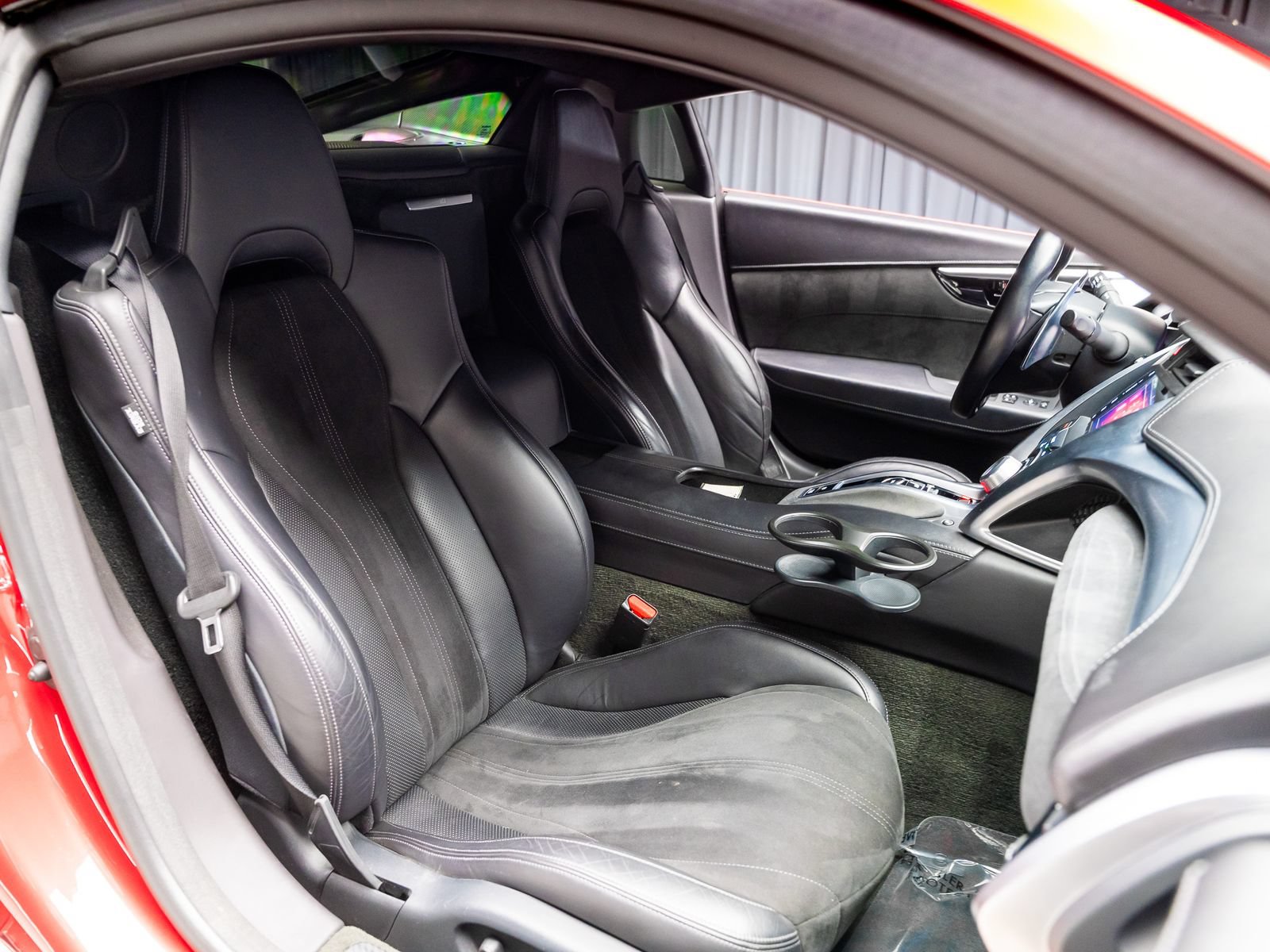 Used 2017 Acura NSX AWD/4WD image 8