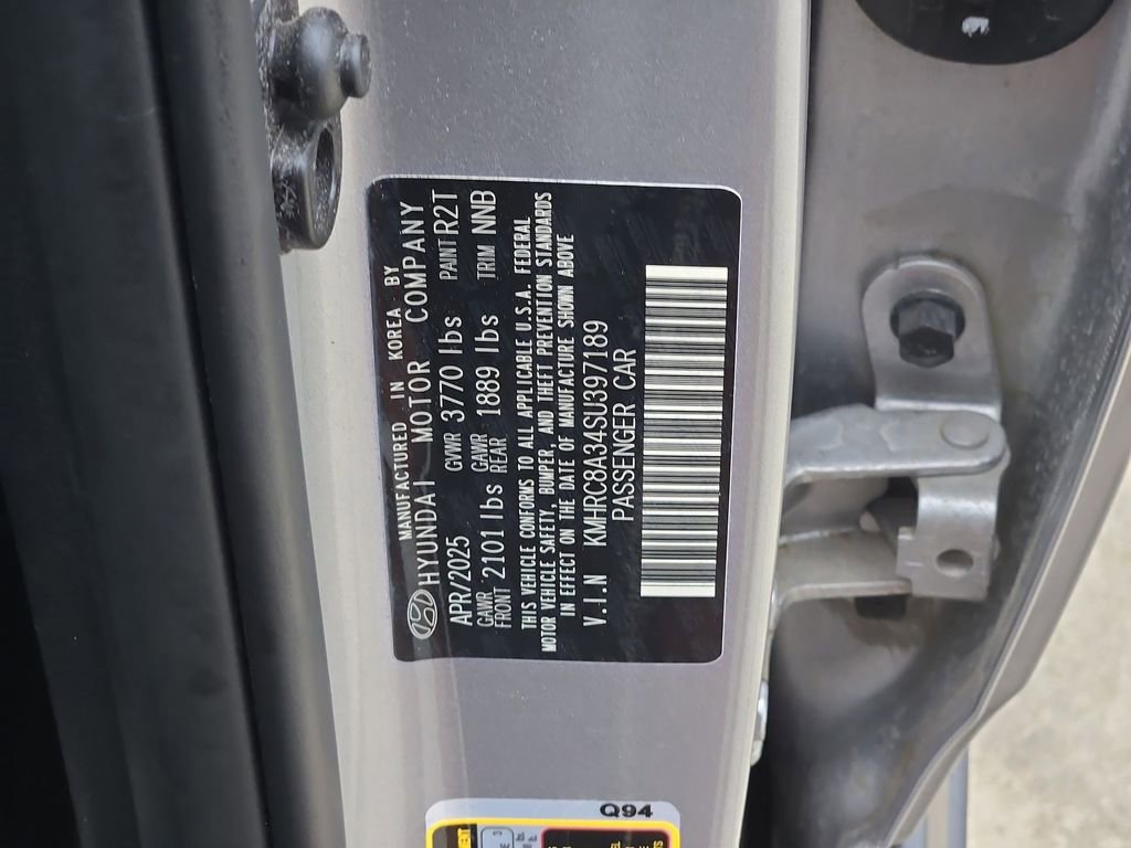 Used 2025 Hyundai Venue SEL FWD image 34