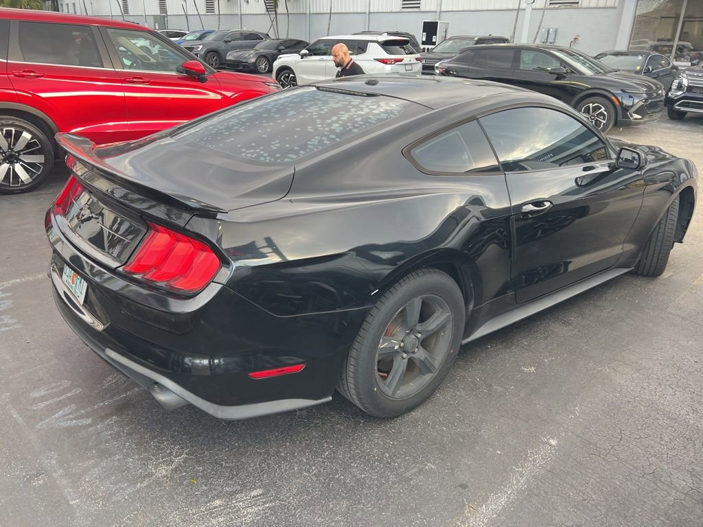 Used 2019 Ford Mustang Coupe image 11