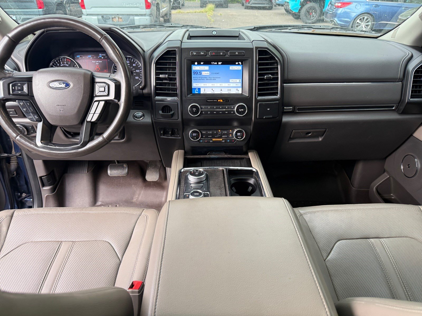 Used 2019 Ford Expedition Limited w/ Equipment Group 301A AWD/4WD image 19
