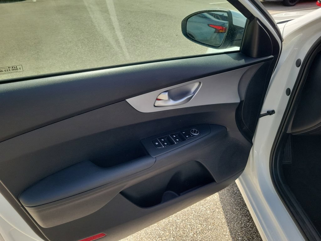 Used 2023 Kia Forte LXS FWD image 18