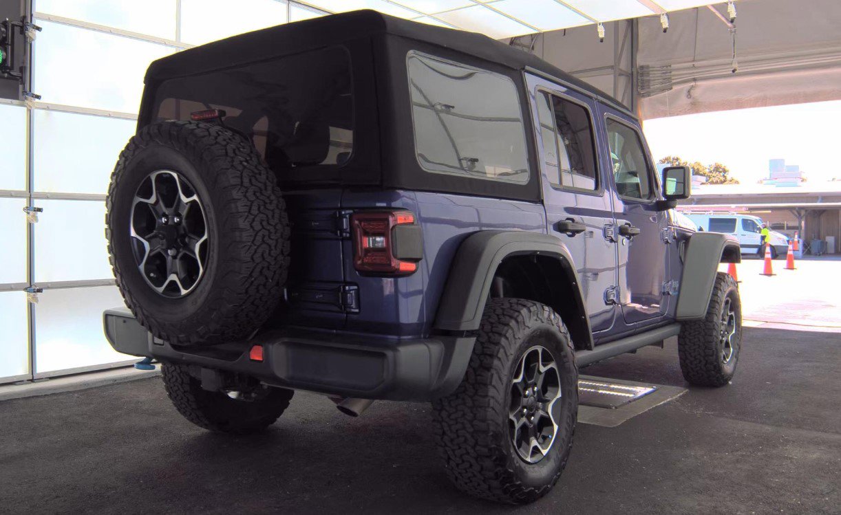 Used 2023 Jeep Wrangler Unlimited Rubicon 4xe image 4