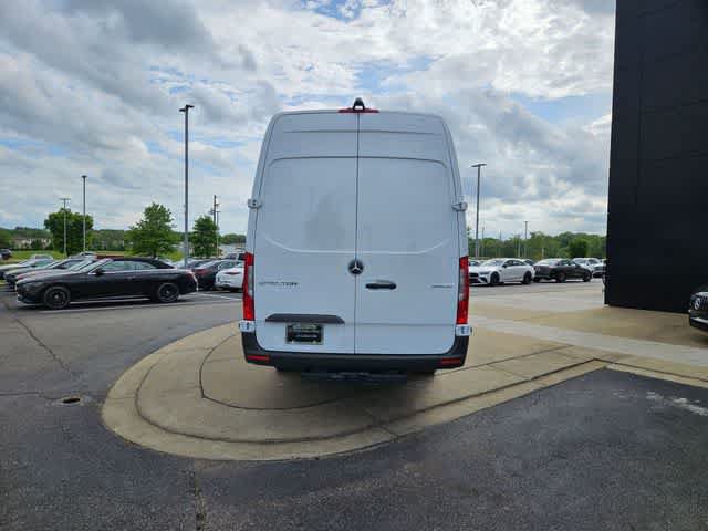 Used 2026 Mercedes-Benz Sprinter 2500 image 8