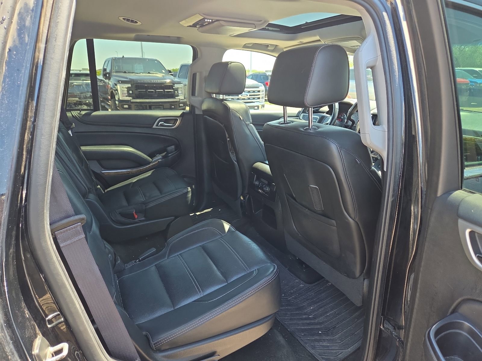 Used 2016 GMC Yukon Denali w/ Open Road Package AWD/4WD image 10
