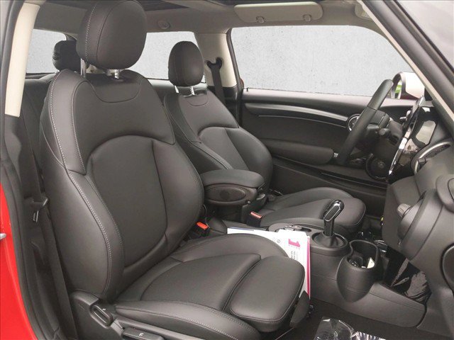 Used 2024 MINI Cooper SE FWD image 22