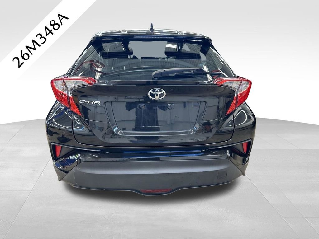 Used 2018 Toyota C-HR XLE FWD image 32